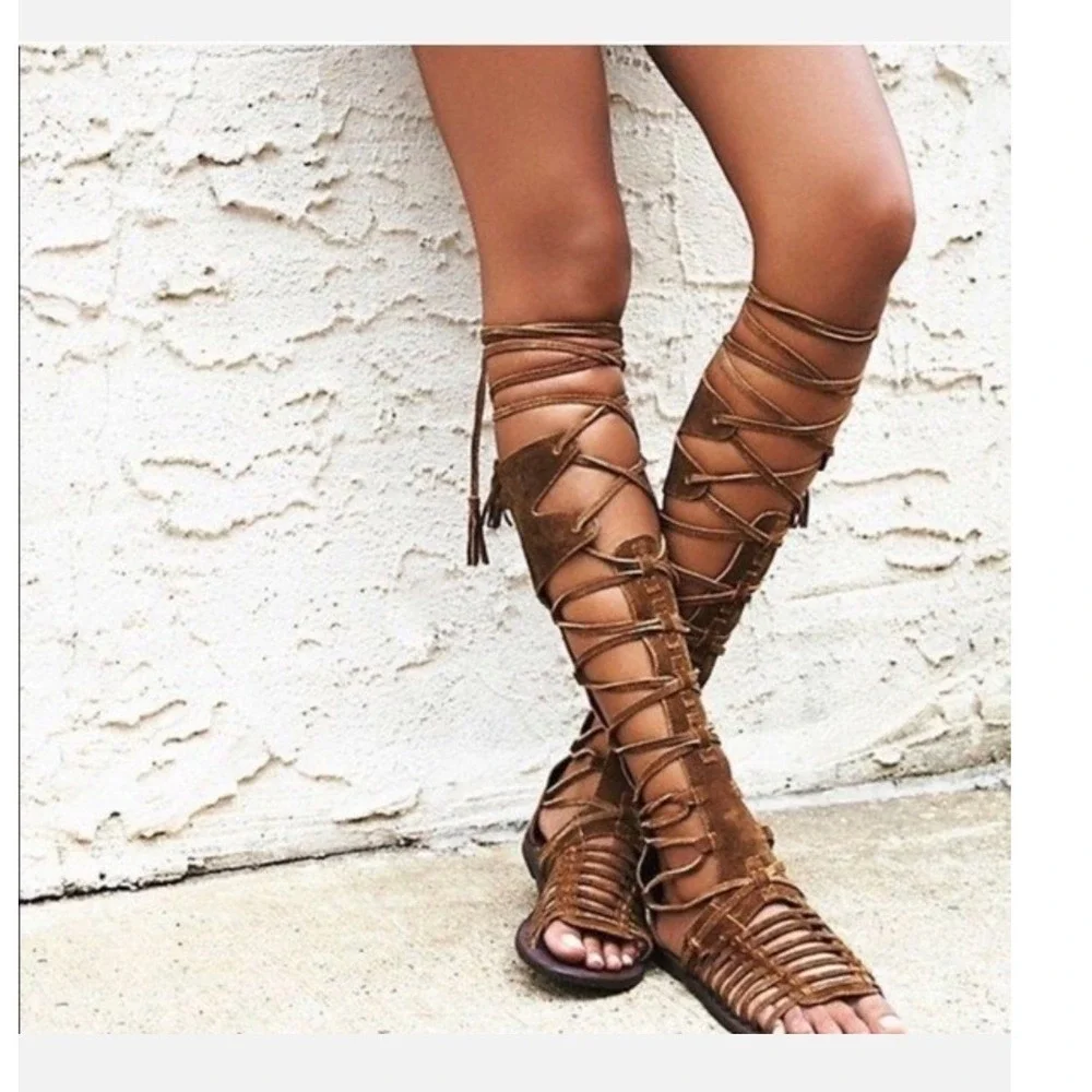 Free People Sun Seeker Tall Gladiator Sandals Tan Suede Lace Up Tassel Boho- 8.5